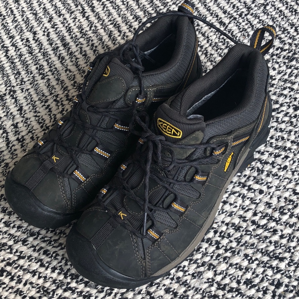 NEW Keen Men’s Targhee Hiking and Outdoor Shoe